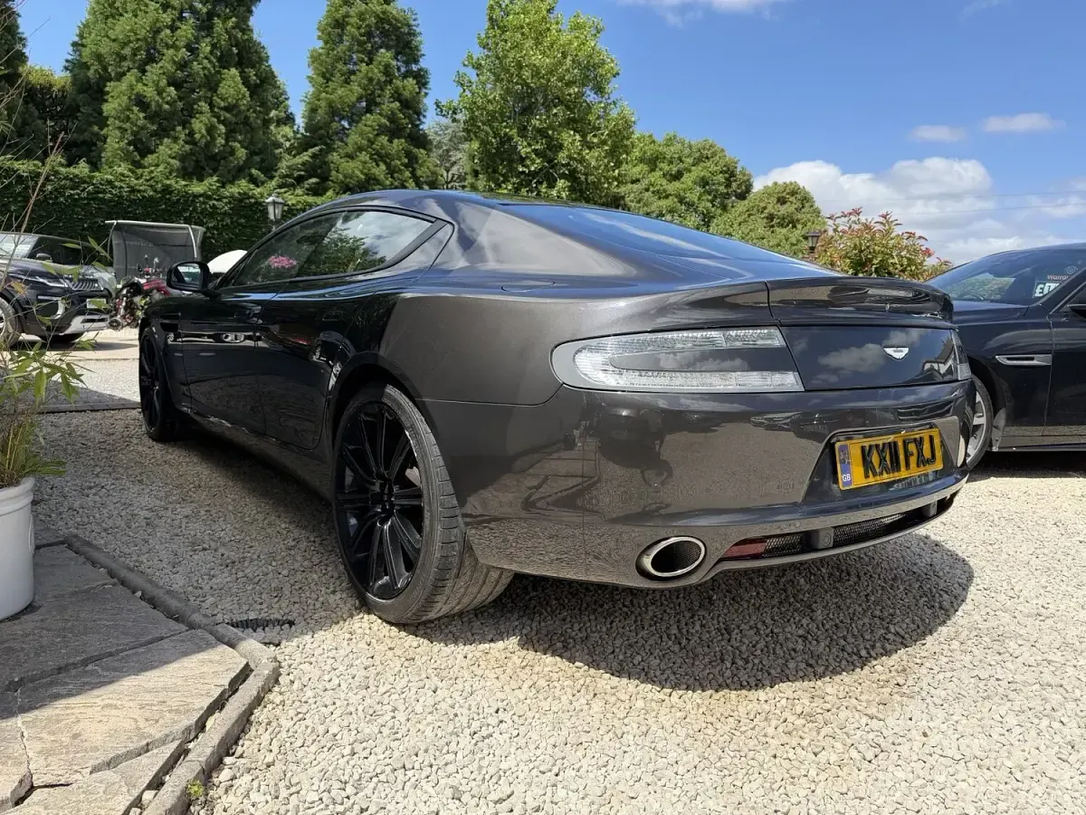 Used Aston Martin Rapide 470 HP (345 kW) 2011 Silver Hatchback