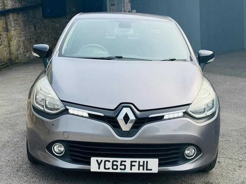 Used Renault Clio IV Dynamique 90 HP (66 kW) 2015 Grey Hatchback
