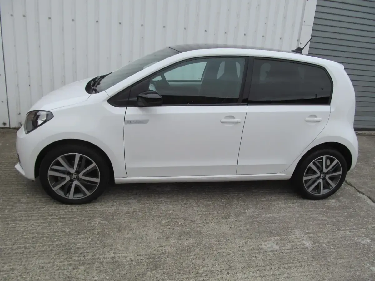 Used Seat Mii Electric 61 kW (83 HP) 2020 White Hatchback
