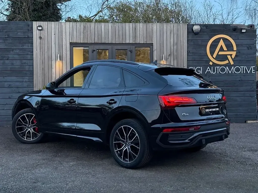 Usado Audi Q5 Sportback Comfort 2021 Preto SUV