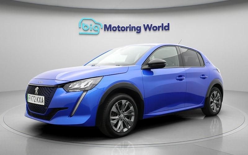 Used Peugeot e-208 Allure+ 100 kW (136 HP) 2022 Blue Hatchback