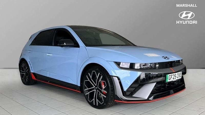 Blue New 2025 Hyundai Ioniq 5 SUV | £55,250 (Expensive) - Image 1/1