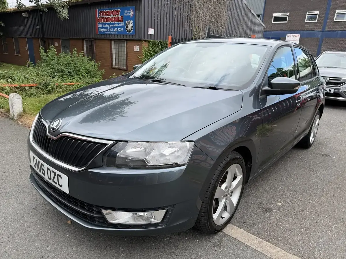 Used Skoda Rapid SE 90 HP (66 kW) 2016 Grey Hatchback