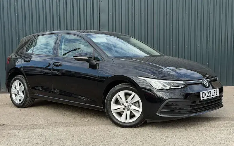 Used VW Golf VIII Life 150 HP (110 kW) 2023 Hatchback