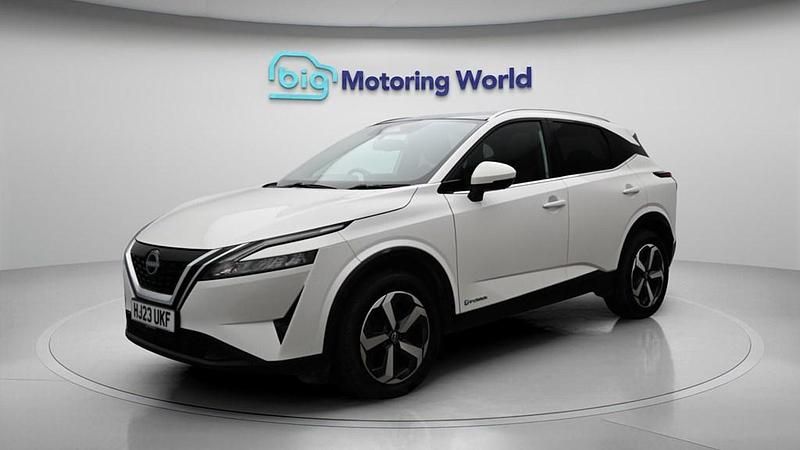 Used Nissan Qashqai N-Connecta 190 HP (139 kW) 2023 White SUV
