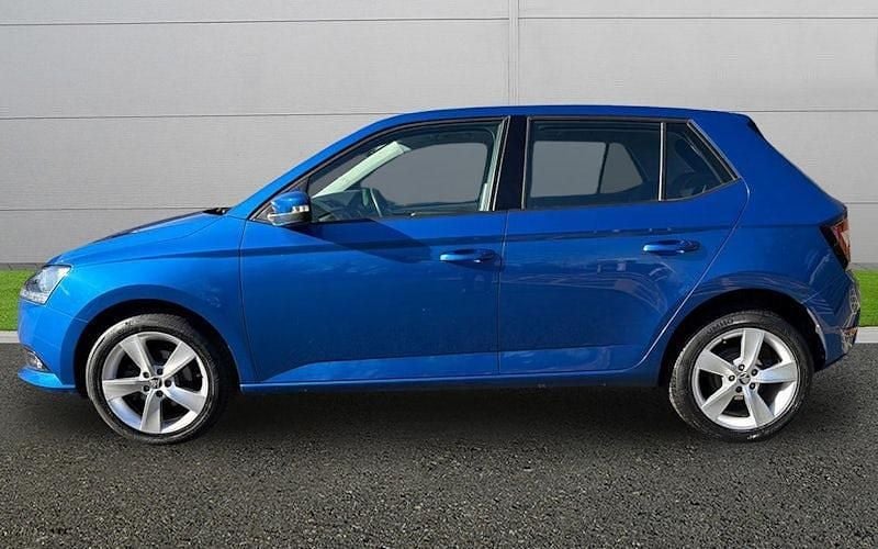Used Skoda Fabia SE L 95 HP (69 kW) 2020 Blue Hatchback