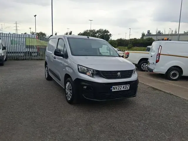 Used Peugeot Partner Premium 2022 Silver MPV