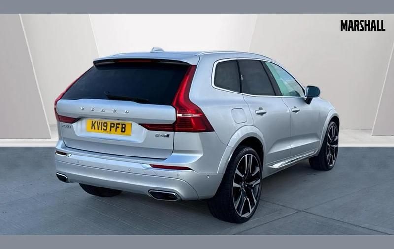 Used Volvo XC60 Inscription 197 HP (144 kW) 2019 Silver SUV