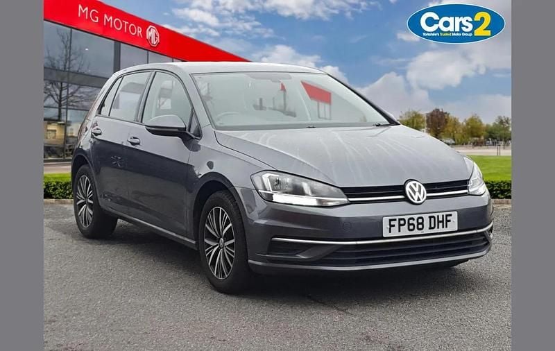Grey Used 2018 VW Golf VII SE Hatchback | £12,490 (Good price) - Image 1/4