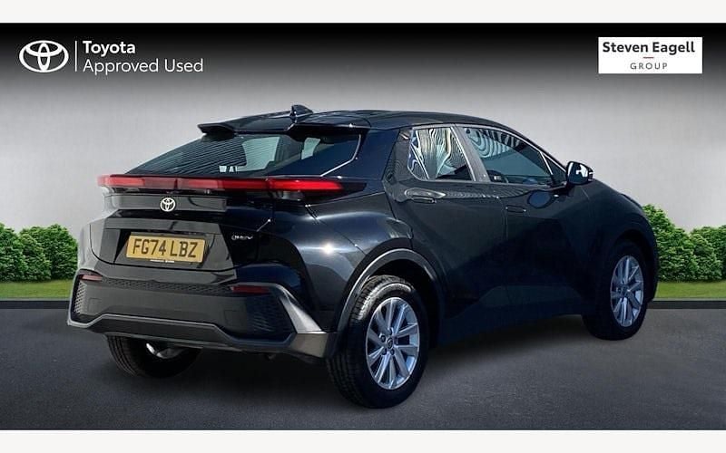 Used Toyota C-HR 140 HP (102 kW) 2026 SUV