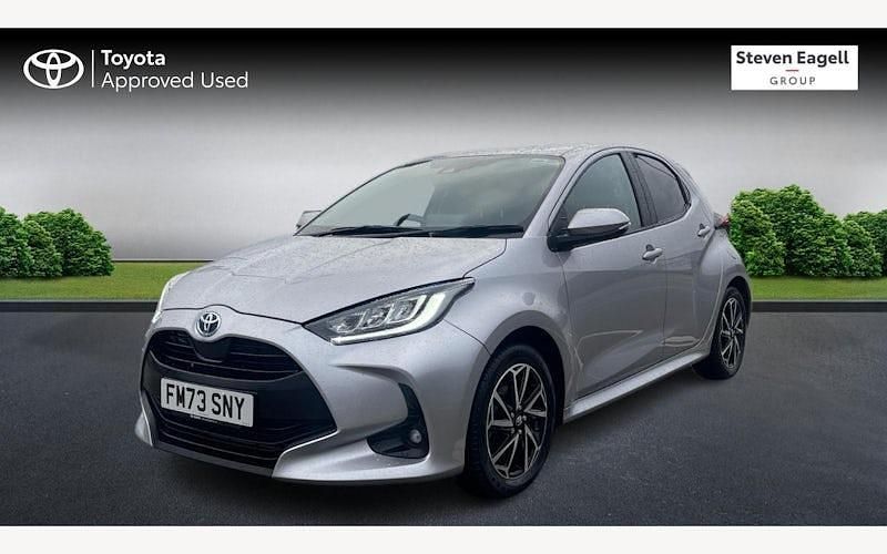 Used Toyota Yaris Hybrid Design 116 HP (85 kW) 2025 Hatchback