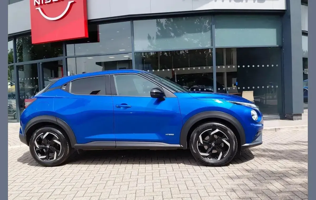 Used Nissan Juke N-Connecta 143 HP (105 kW) 2023 Blue SUV