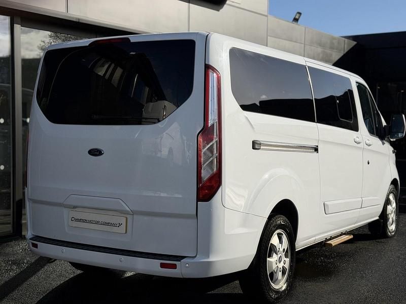 Used Ford Tourneo Custom Titanium 2019 White Van