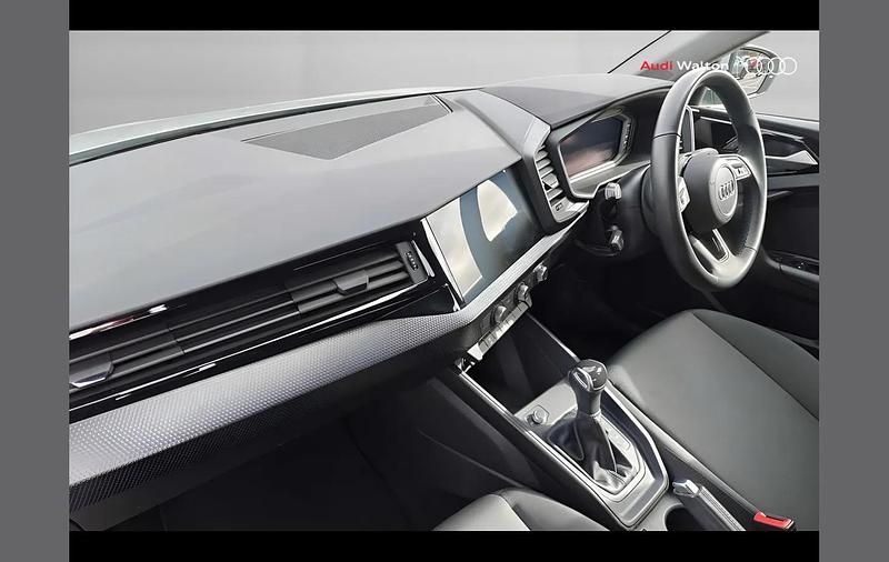 Used Audi A1 Design 108 HP (79 kW) 2023 Grey SUV