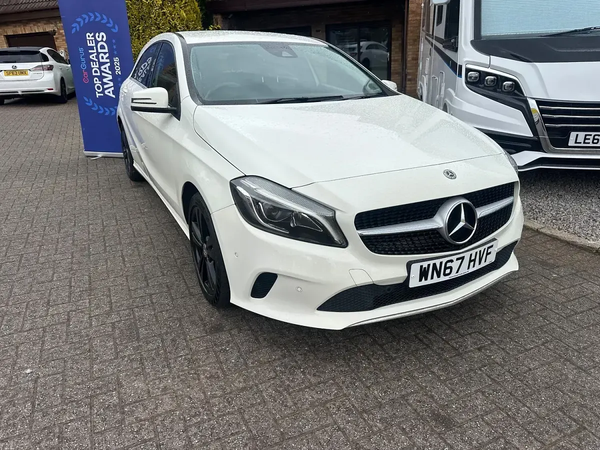 Used Mercedes A180 Premium 109 HP (80 kW) 2017 White Hatchback