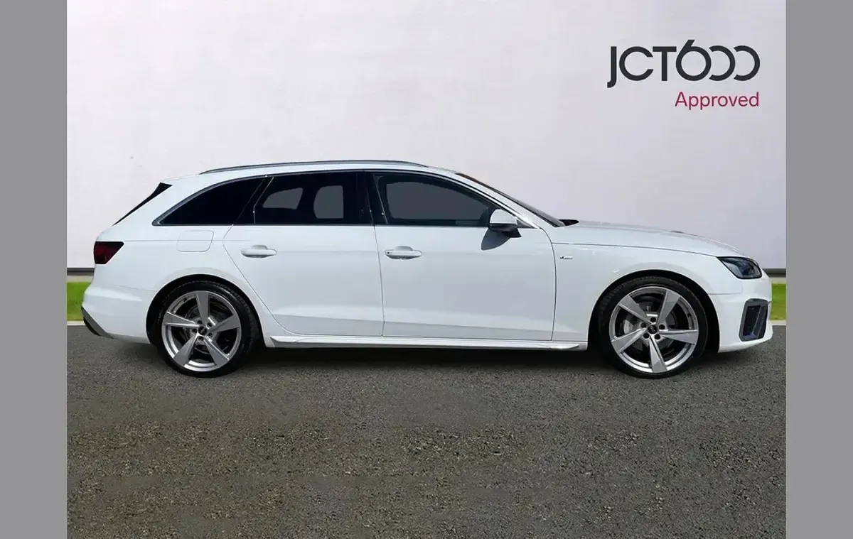 Used Audi A4 S-Line 200 HP (147 kW) 2023 White Estate