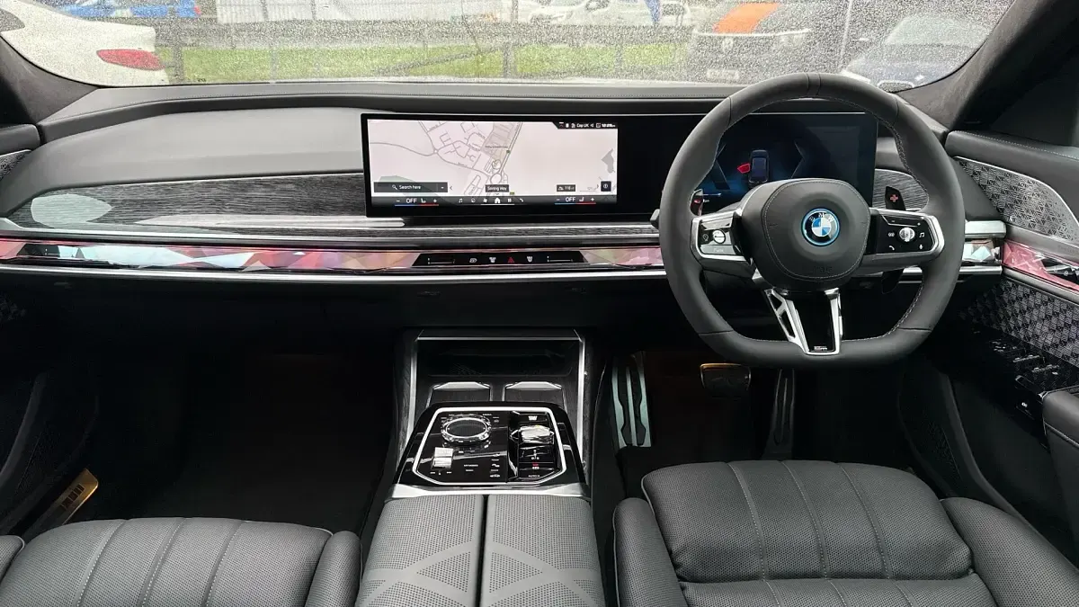 Used BMW M760e Comfort Edition 563 HP (414 kW) 2026 Black Sedan