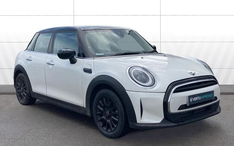 Begagnad Mini Cooper Classic 156 HK (114 kW) 2022 Halvkombi