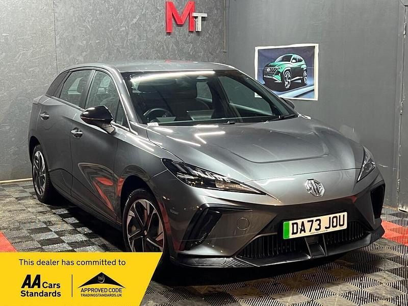 Used MG MG4 EV SE 2023 Grey Hatchback