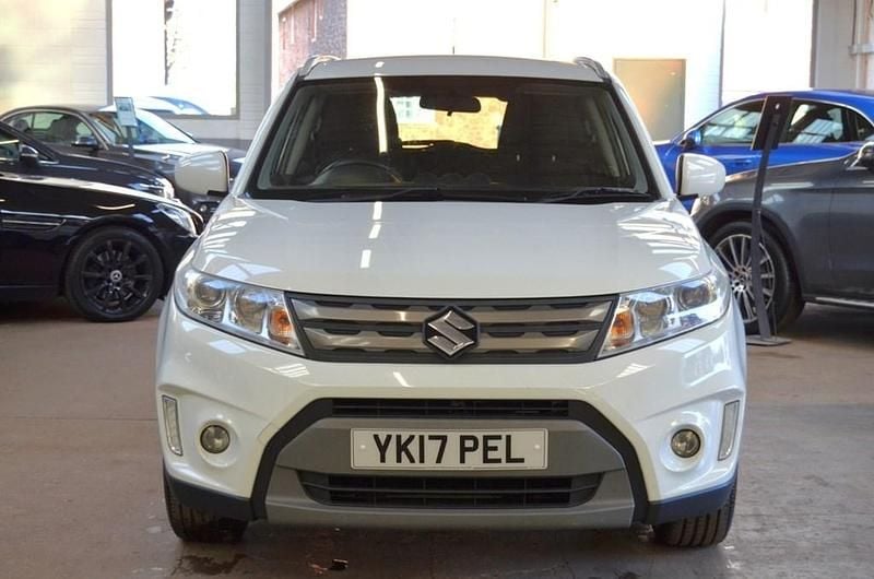 Used Suzuki Vitara SZ-T 120 HP (88 kW) 2017 White SUV