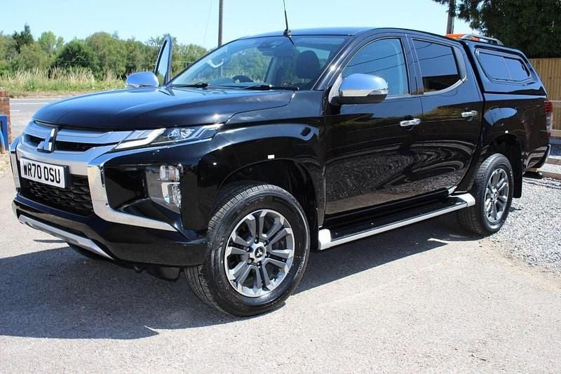 Black Used 2020 Mitsubishi L200 Warrior Pickup | £13,495 (Super price) - Image 1/4