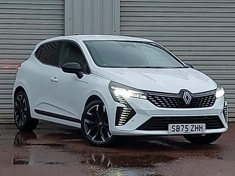 New Renault Clio V Techno 143 HP (105 kW) 2025 Solid  glacier white Hatchback
