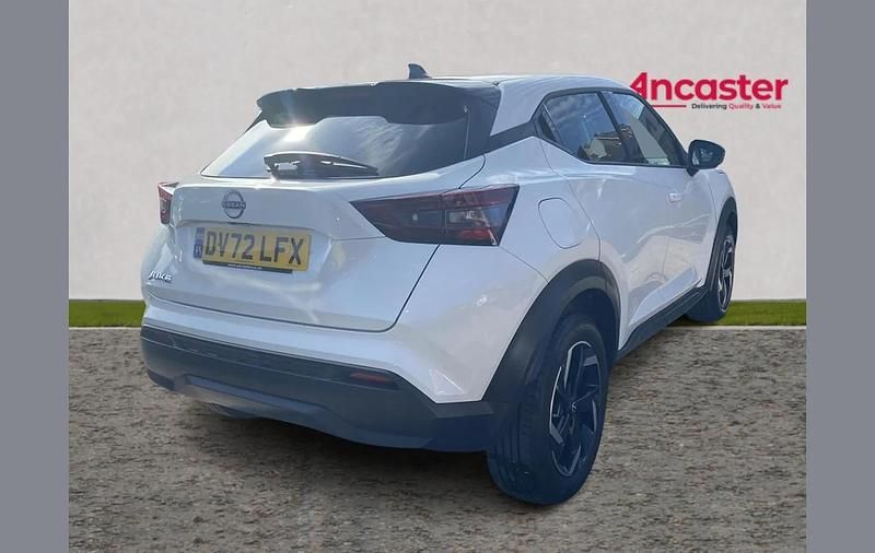 Used Nissan Juke N-Connecta 112 HP (82 kW) 2023 White SUV