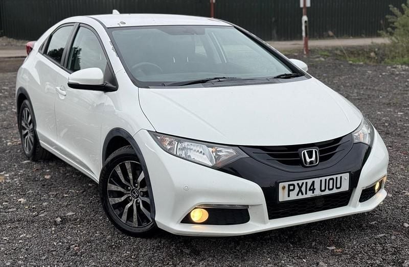 Used Honda Civic SE Plus 120 HP (88 kW) 2014 White Hatchback