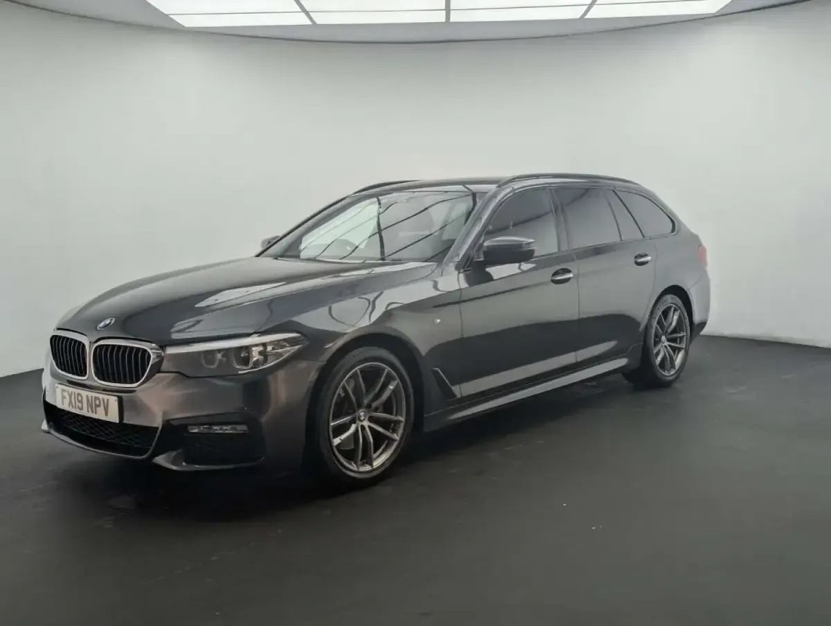 Used BMW 520 M Sport 190 HP (139 kW) 2019 Grey Estate