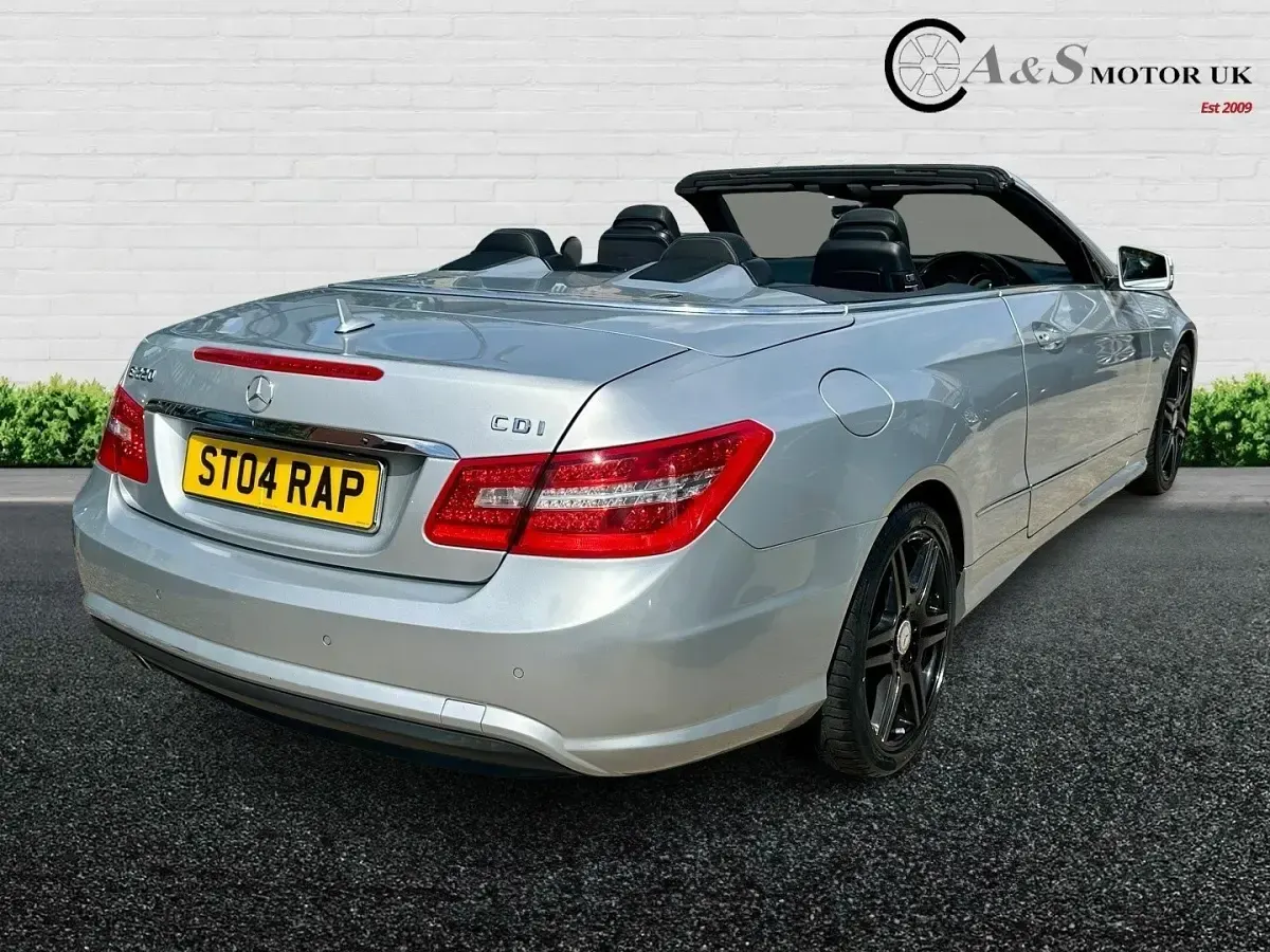 Used Mercedes E220 168 HP (123 kW) 2011 Silver Cabriolet