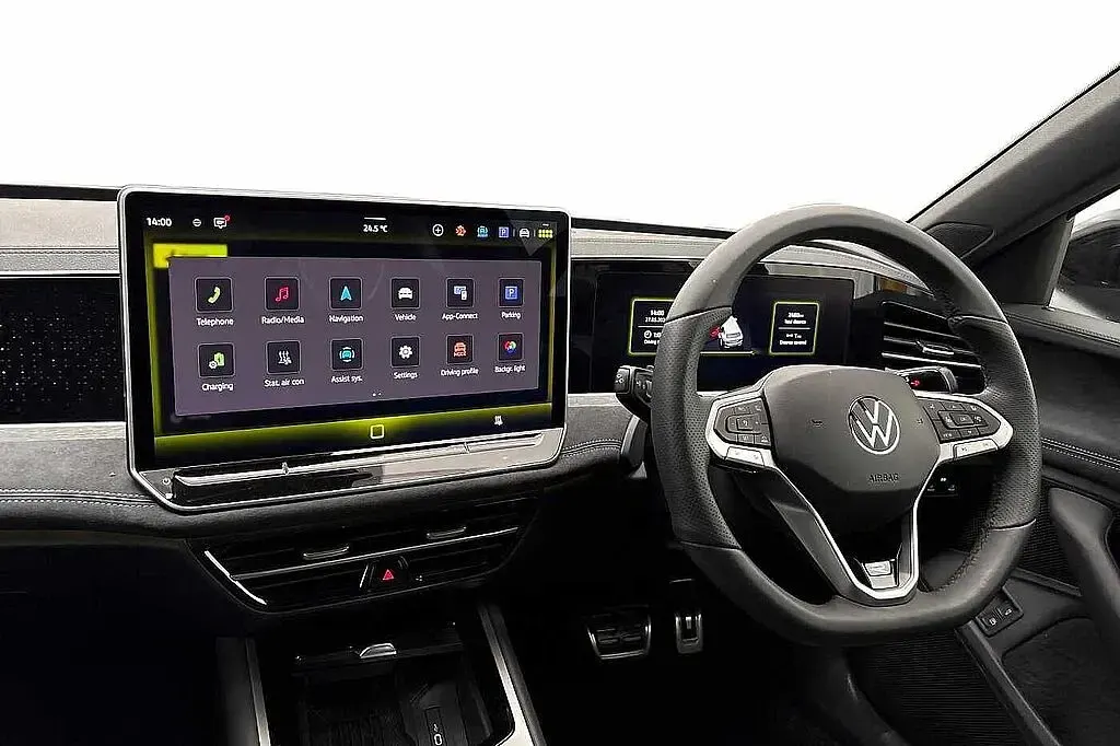 Used VW Passat R-line 272 HP (200 kW) 2025 Grey Estate
