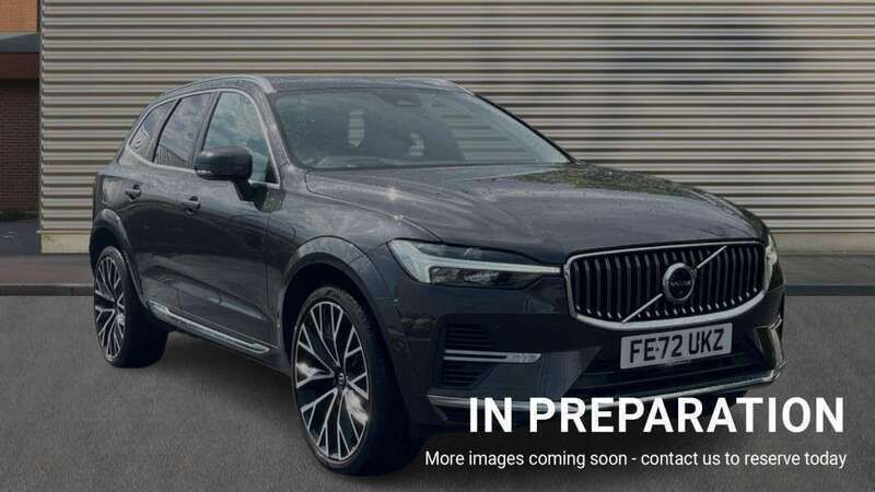 Metallic platinum grey Used 2022 Volvo XC60 Inscription SUV | £42,005 (Expensive) - Image 1/4