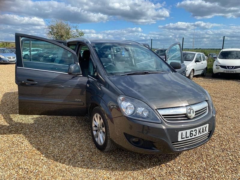 Used Vauxhall Zafira Design Edition 2013 Grey MPV