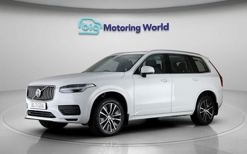 Used Volvo XC90 Momentum 235 HP (172 kW) 2021 SUV
