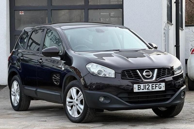 Used Nissan Qashqai +2 Acenta 110 HP (80 kW) 2012 Black SUV