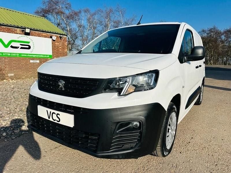 Used Peugeot Partner 2019 White MPV