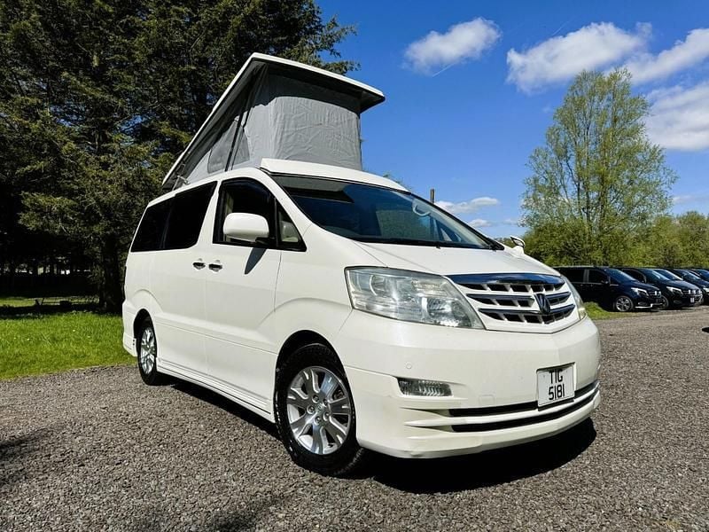 White Used 2005 Toyota Alphard MPV | £16,995 - Image 1/4