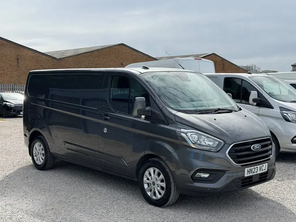 Used Ford Transit Custom Limited 130 HP (95 kW) 2023 Grey Van