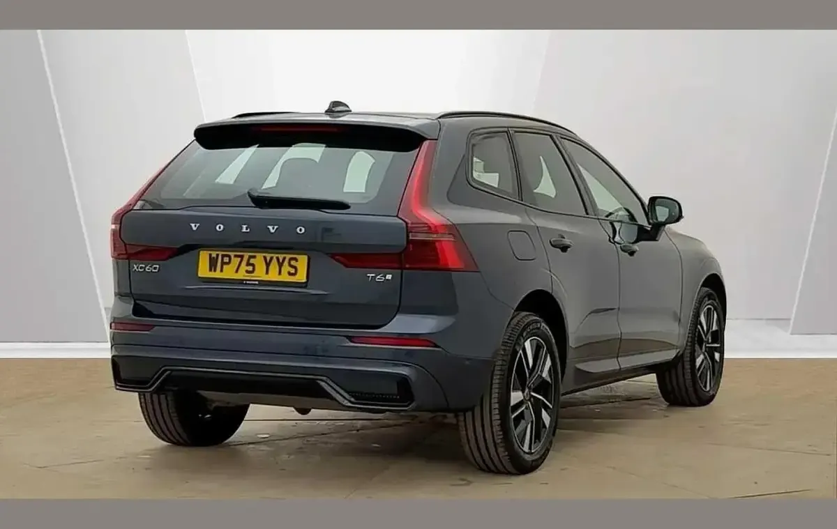 Used Volvo XC60 Plus 345 HP (253 kW) 2025 Blue SUV