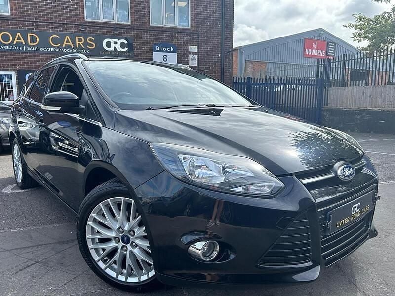 Black Used 2013 Ford Focus Zetec Estate | £3,795 (Fair price) - Image 1/4