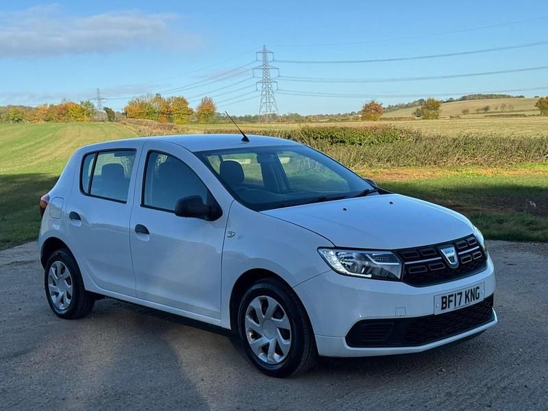 White Used 2017 Dacia Sandero Ambiance Hatchback | £4,495 (Fair price) - Image 1/3