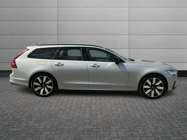 Used Volvo V90 Plus 345 HP (253 kW) 2026 Estate