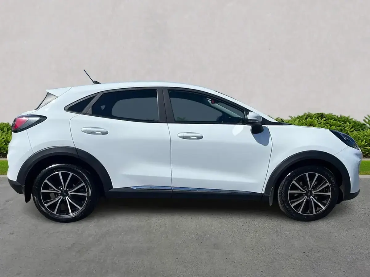 Usado Ford Puma Titanium 155 HP (114 kW) 2021 Branco SUV