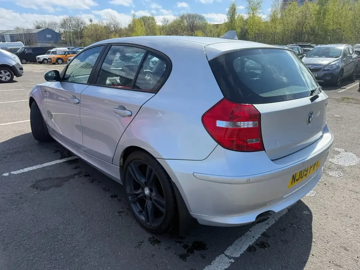 Used BMW 118 2009 Silver Hatchback