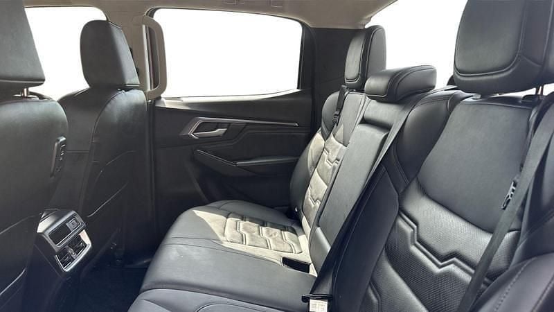 Used Isuzu D-Max 2024 Red Pickup