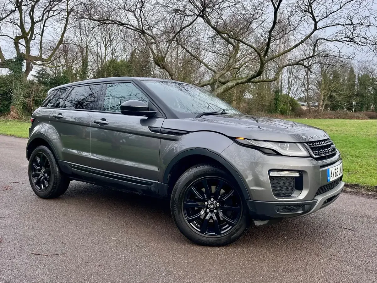Used Land Rover Range Rover evoque SE 180 HP (132 kW) 2015 Grey Estate