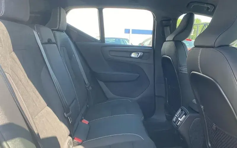 New Volvo XC40 Plus 163 HP (119 kW) 2026 White SUV