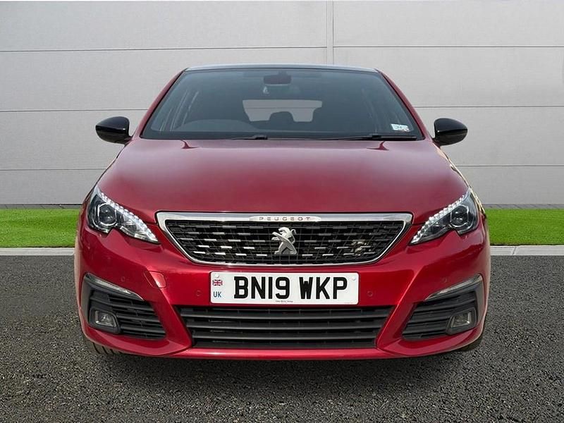 Used Peugeot 308 GT-line 2019 Red Hatchback