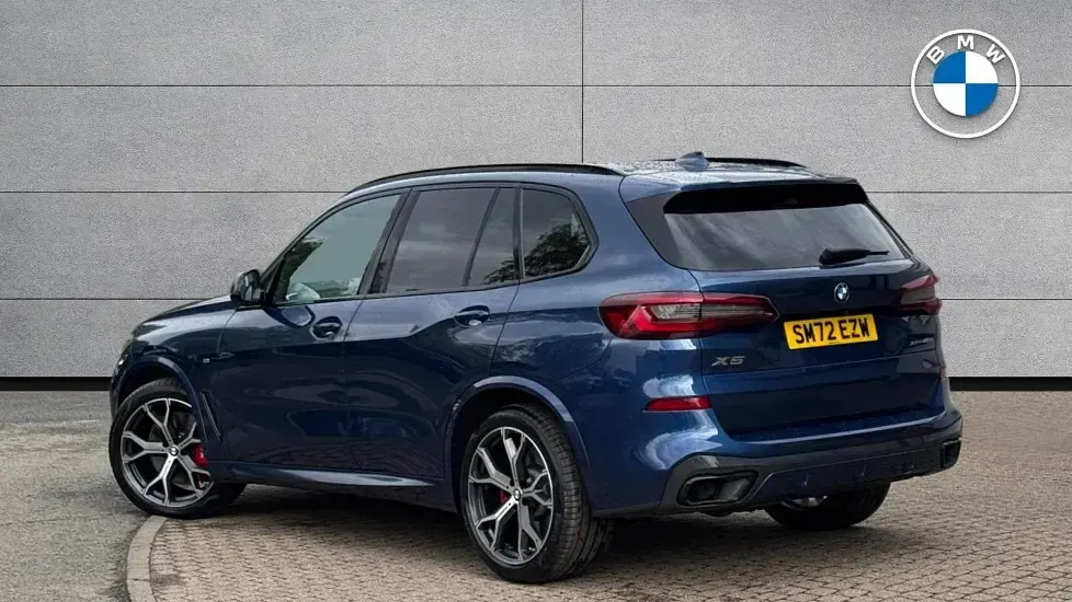 Used BMW X5 M Sport 335 HP (246 kW) 2022 Blue SUV