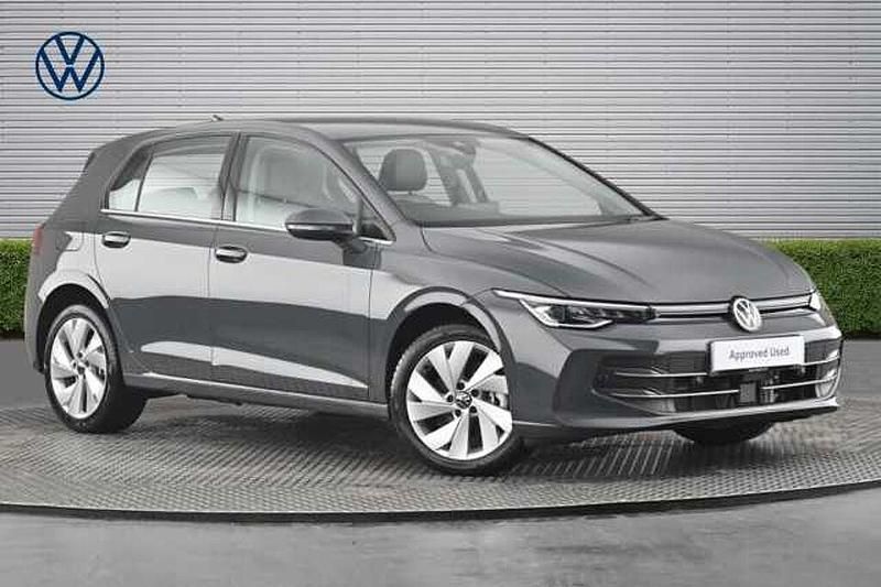 New VW Golf VIII 204 HP (150 kW) 2025